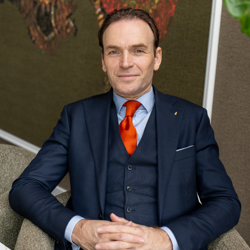 THE 6-MONTH MOMENTUM WITH TON VAN DE VEN